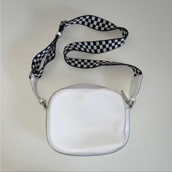 Urban outfitters small white shoulder bag - Picture 1 of 8